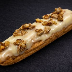 Éclair Vainilla & Nueces Caramelizadas