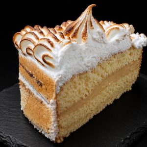 Trozo cuatro Leches Saint Honoré